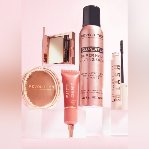 Revolution Beauty London Soap Styler Clean - Picture 5 of 5